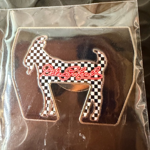 Checkered Goat Pin - Picture 2 of 3